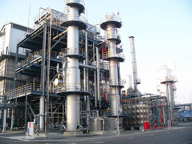 Isocyanate-raw-material-production-facility--CO-plant-.jpg